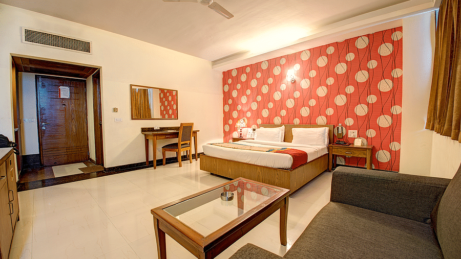 Deluxe Room of Suite of Hotel PR Residency Amritsar - Hotels in Amritsar